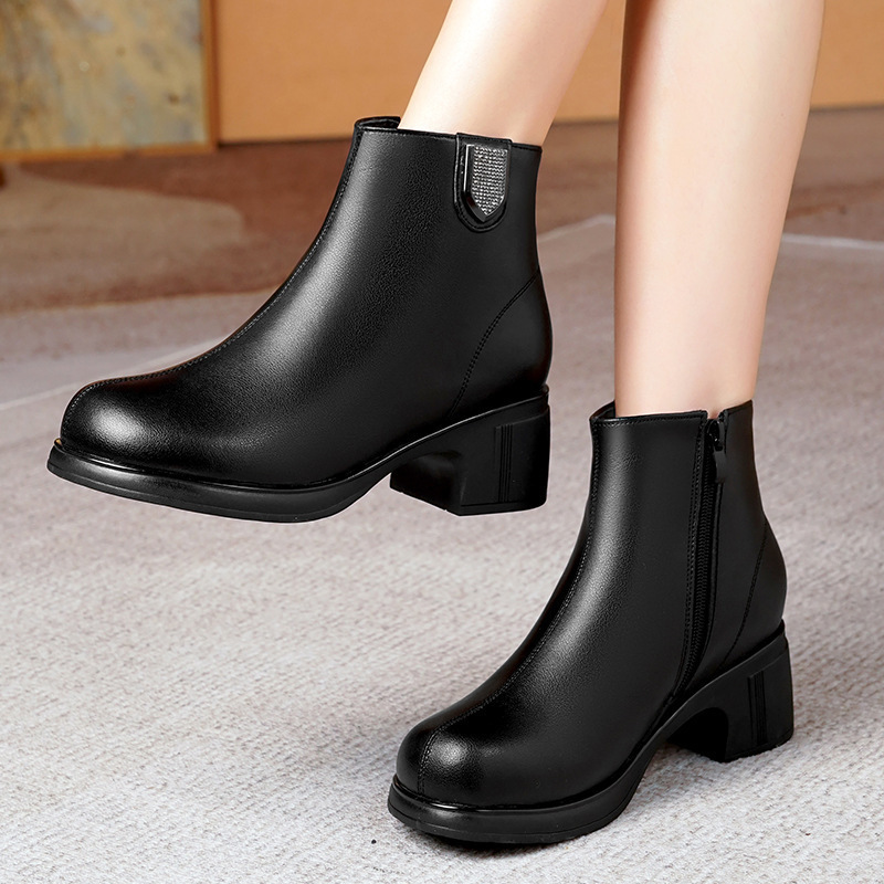 Street Fashion Winter 2026 - Botas Femininas de Couro Genuíno Elegantes