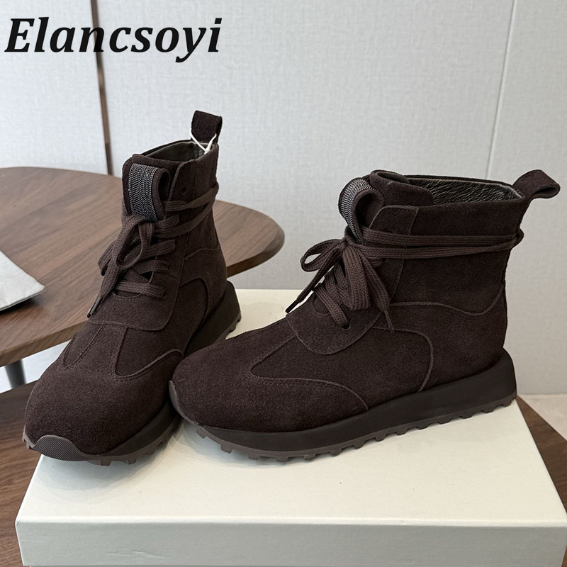Botas Curtas de Couro Camurça  - Street Fashion Winter 2026 avaliação e preço