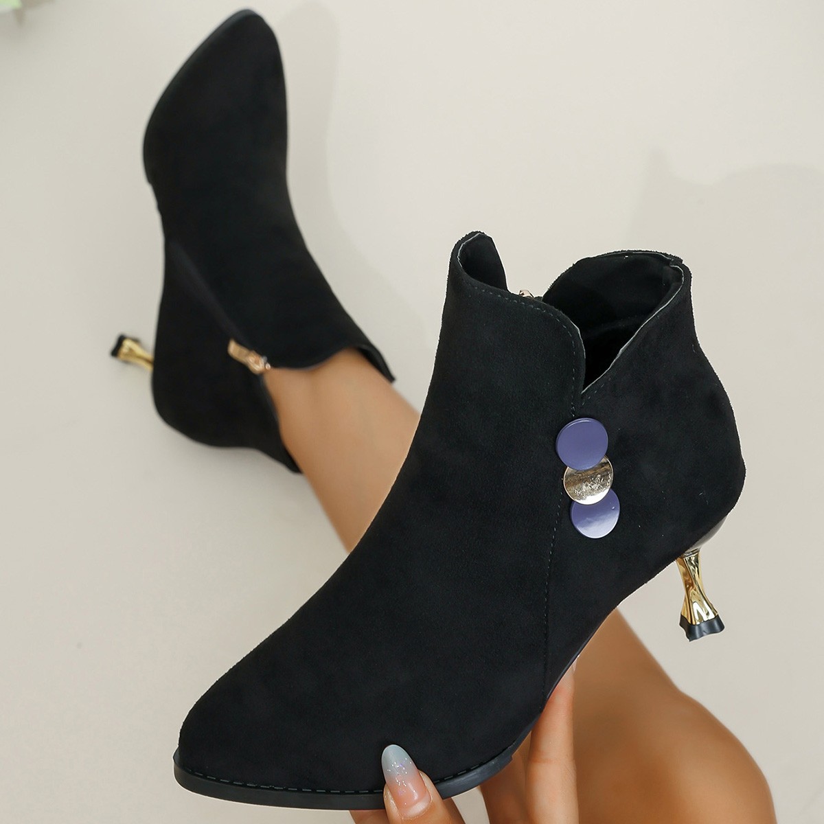 Bota Feminina de Salto Alto co - Street Fashion Winter 2026 avaliação e preço